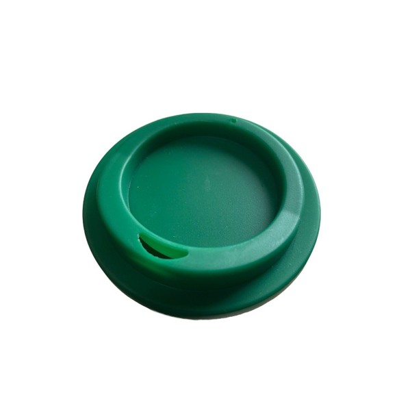 NWT Christmas Corky Car Cup in Tan/Red/Green Sleigh All Day 16 Oz. Hand Wash - Picture 3 of 3